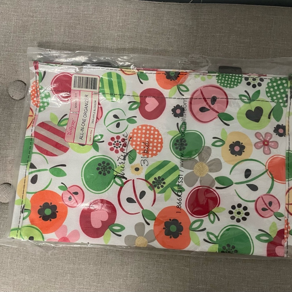 All-in-one organizer (apple blossom) vibrant fruits